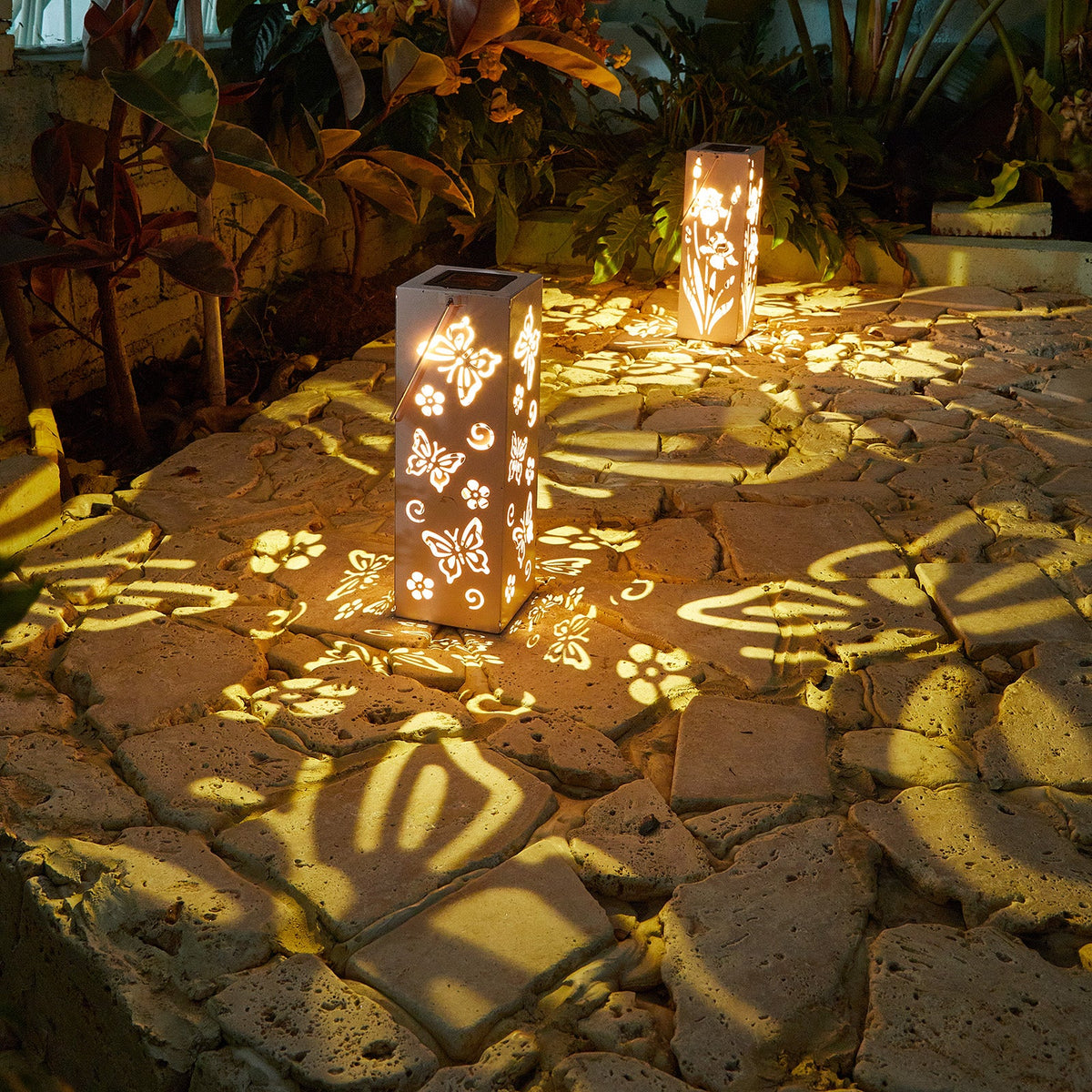 Waterproof Solar Garden Lights for Garden Yard and Patio Decor view 11