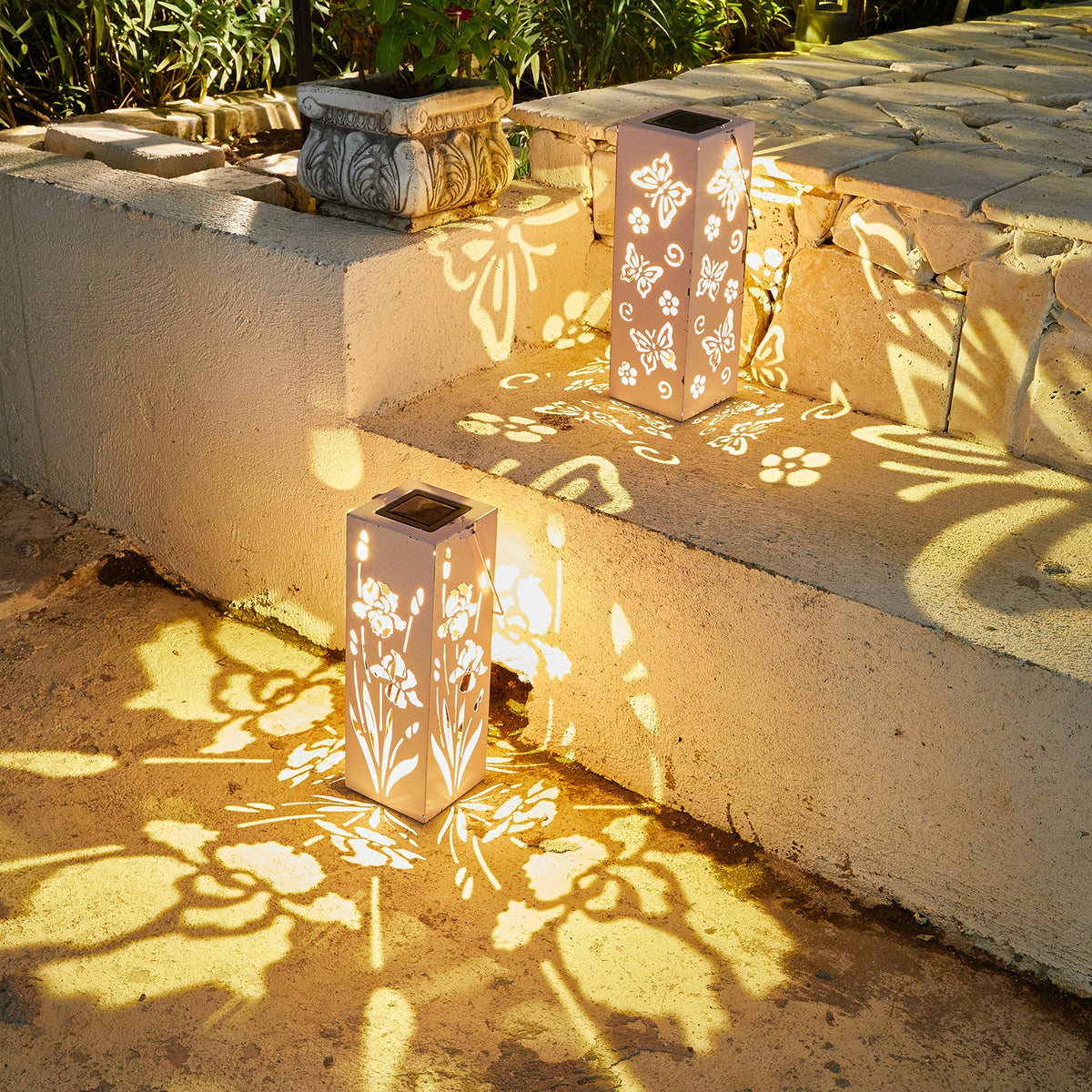 Waterproof Solar Garden Lights for Garden Yard and Patio Decor view 2